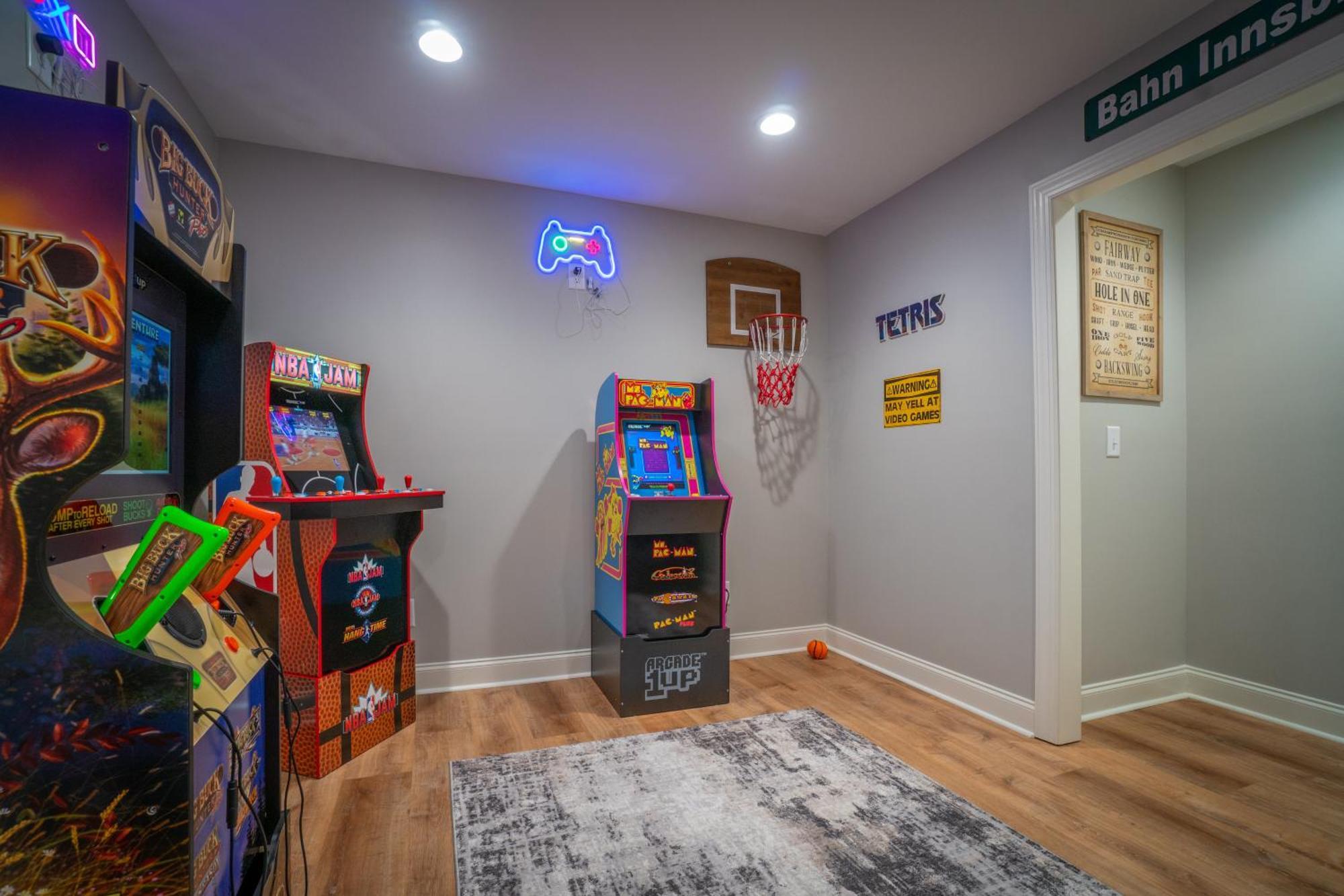Par-Tee Haus I- Game Room & Hot Tub-Walk To הלן מראה חיצוני תמונה